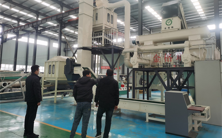 程經(jīng)理詳細(xì)介紹造粒機的生產(chǎn)原理.jpg 程經(jīng)理詳細(xì)介紹造粒機的生產(chǎn)原理.jpg