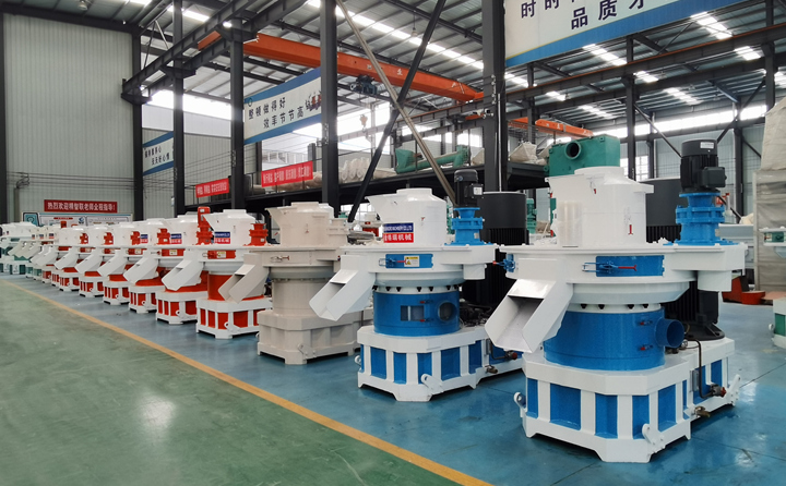 木屑造粒機.jpg 木屑造粒機.jpg